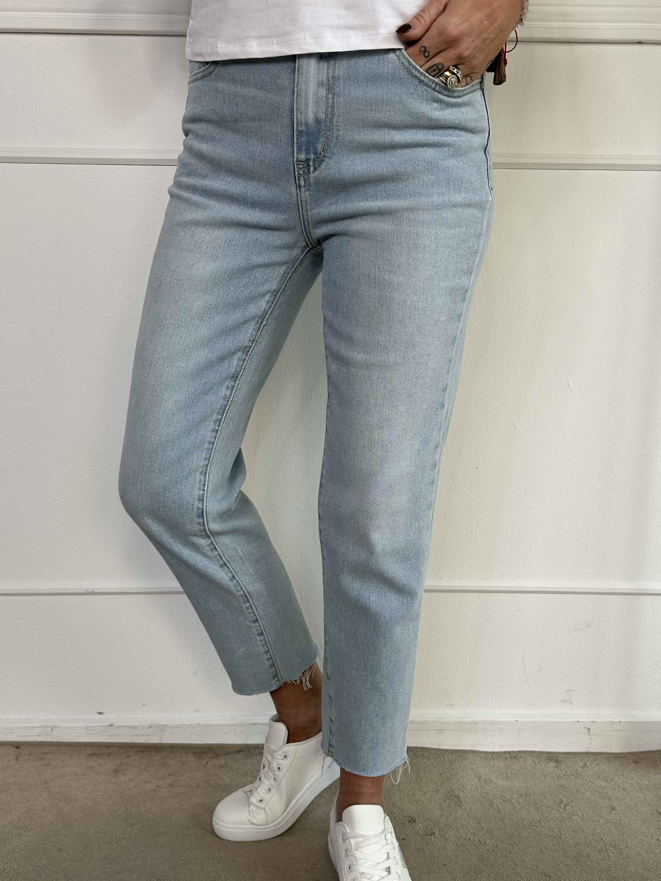 Abani - Mom jeans med let stræk i